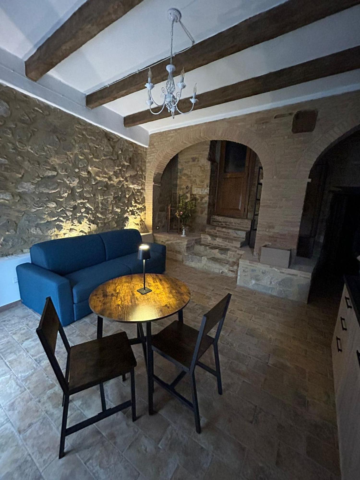 Borgo Di Mezzo Apartment Castelnuovo dell'Abate ภายนอก รูปภาพ