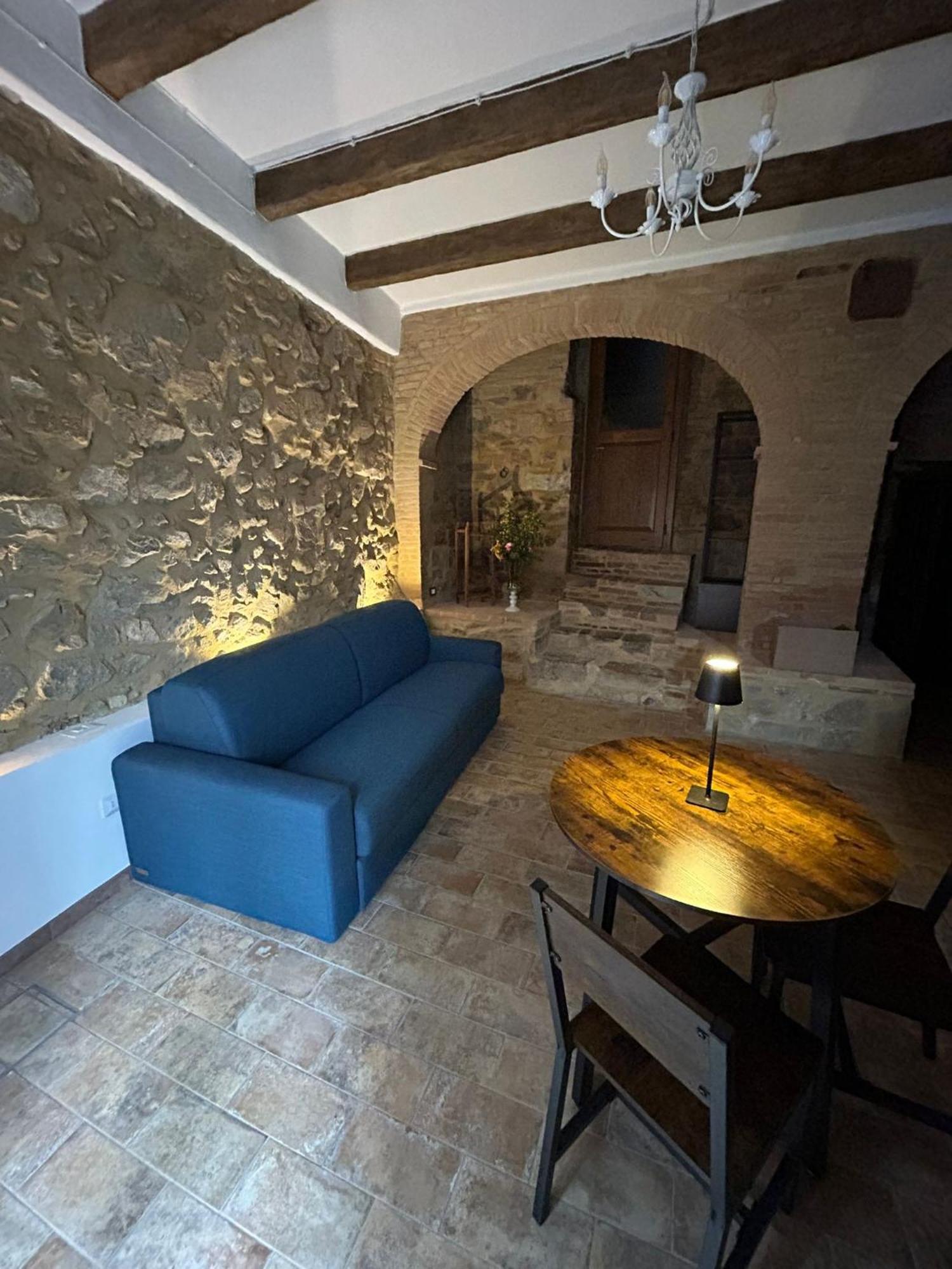 Borgo Di Mezzo Apartment Castelnuovo dell'Abate ภายนอก รูปภาพ